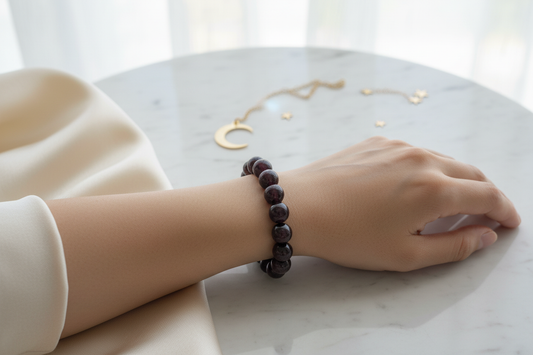 Garnet 10mm Lifestyle Image