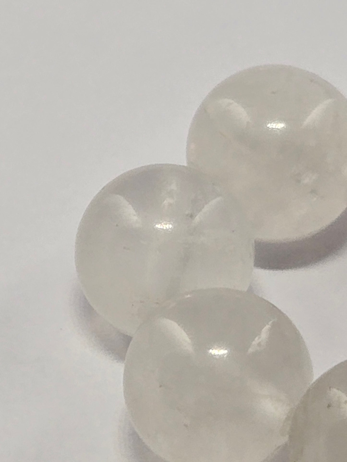 MOONSTONE 8MM | The Everyday Classic